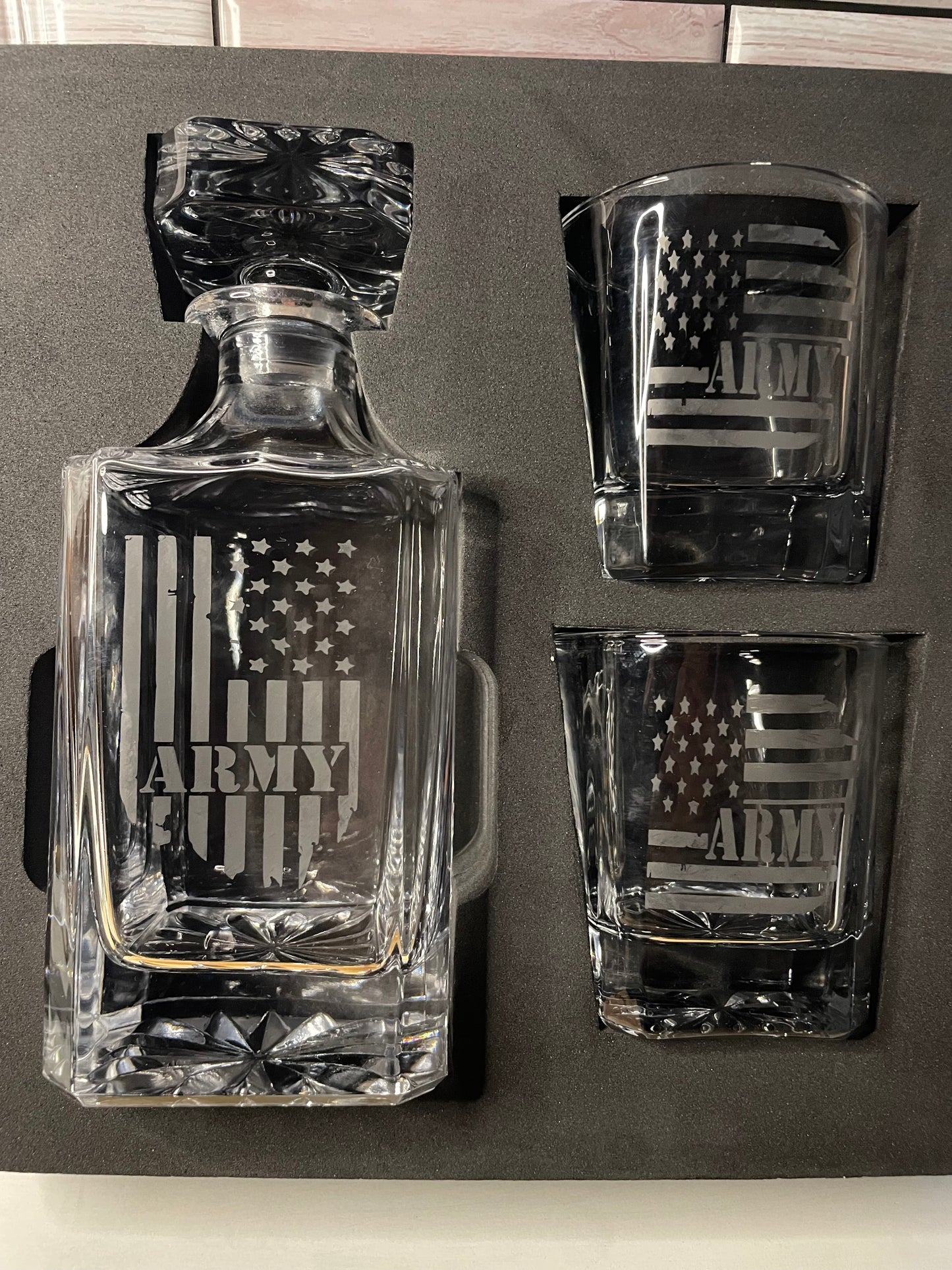 Decanter Whiskey Bourbon – Whiskey Glasses – Army - Box Holder - Gifts for Husband, Boyfriend, Friend - Anniversary Gift - Decanter for Men