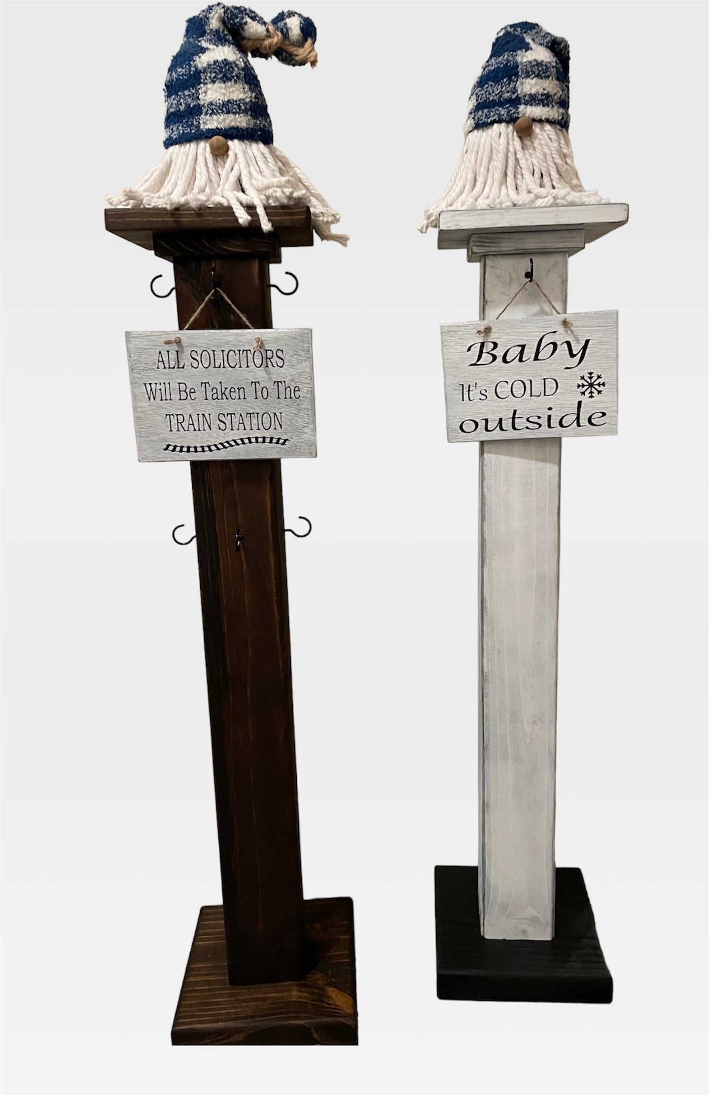 Welcome Porch Post ~ Front Door Post ~ Decorative Farmhouse Christmas Stocking Post ~ Home Decor Post ~ Post with Hooks